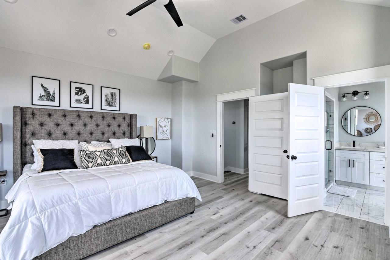 Bolivar Peninsula Chic Crystal Beach Escape With Deck - Walk To Beach! מראה חיצוני תמונה