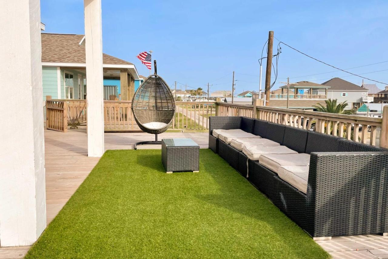 Bolivar Peninsula Chic Crystal Beach Escape With Deck - Walk To Beach! מראה חיצוני תמונה